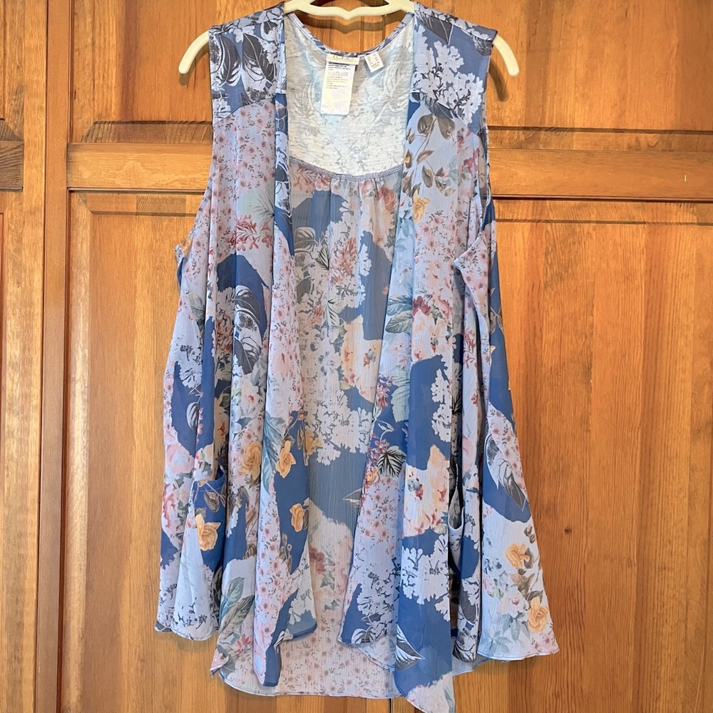 LOGO by Lori Goldstein Floral Sheer Tooper Size Large